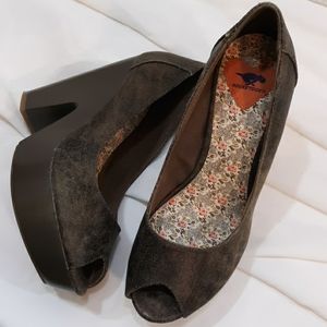 Shoes, rocket dogs, size 8.5 medium